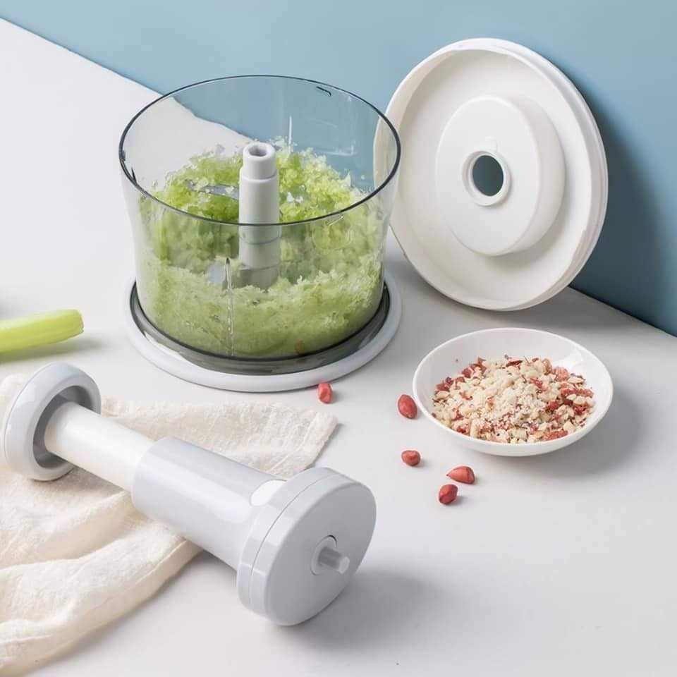 2000ml Chopper - Powerful Manual Food Chopper - Hand held Mini Food Processor, Vegetables, Fruits, Onions Choppers, Dicers and Mincers - Pump Action With 4 blades